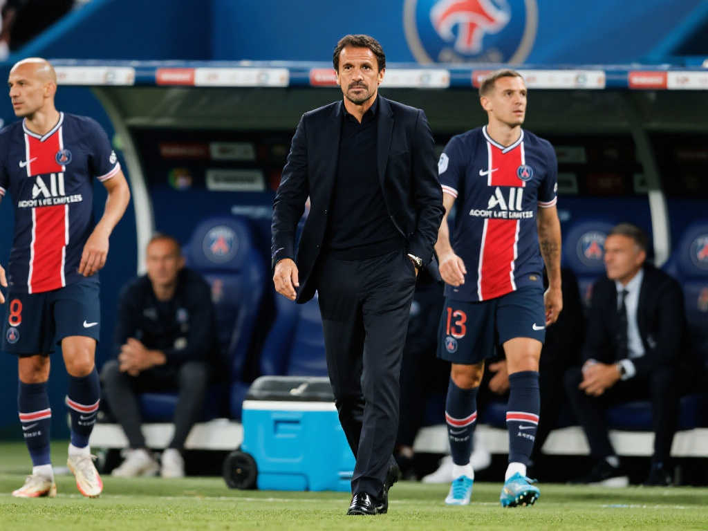 拉执教英格 拉执教英格