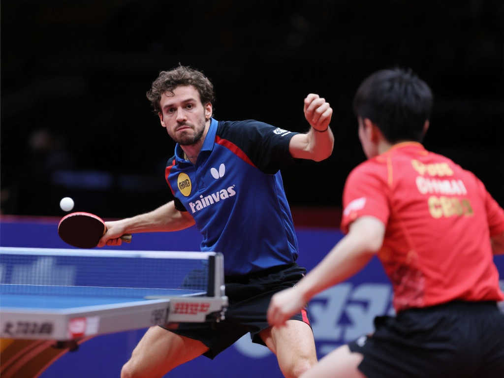 足球的全新 足球的全新